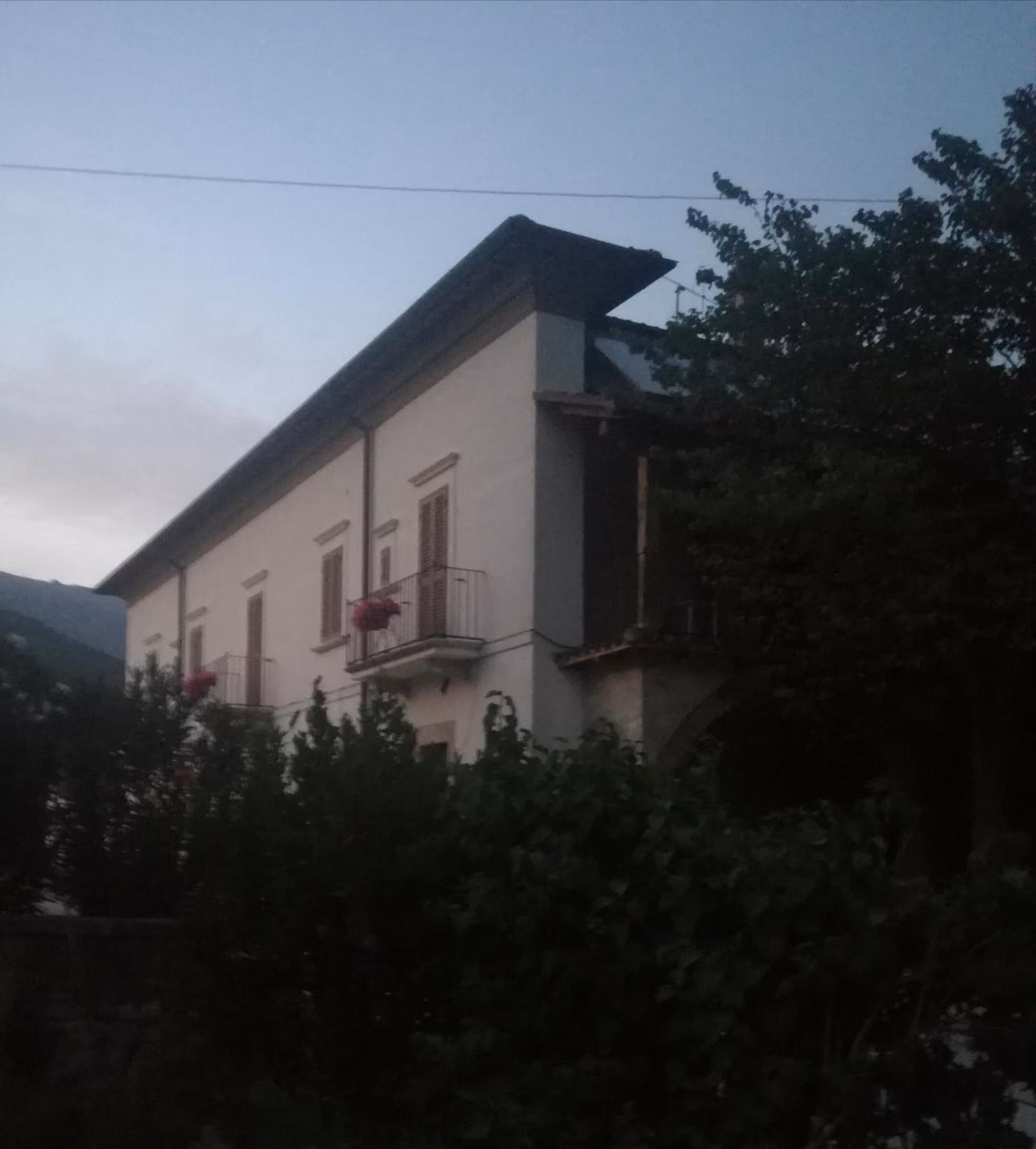 L'edificio in cui si trova l'agriturismo Sant'Erasmo
